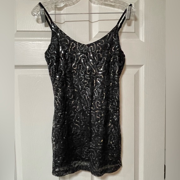 Black Sequin Women's Top - Picture 2 of 4